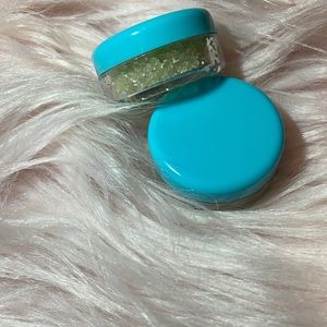 Sweet strawberry kiwi